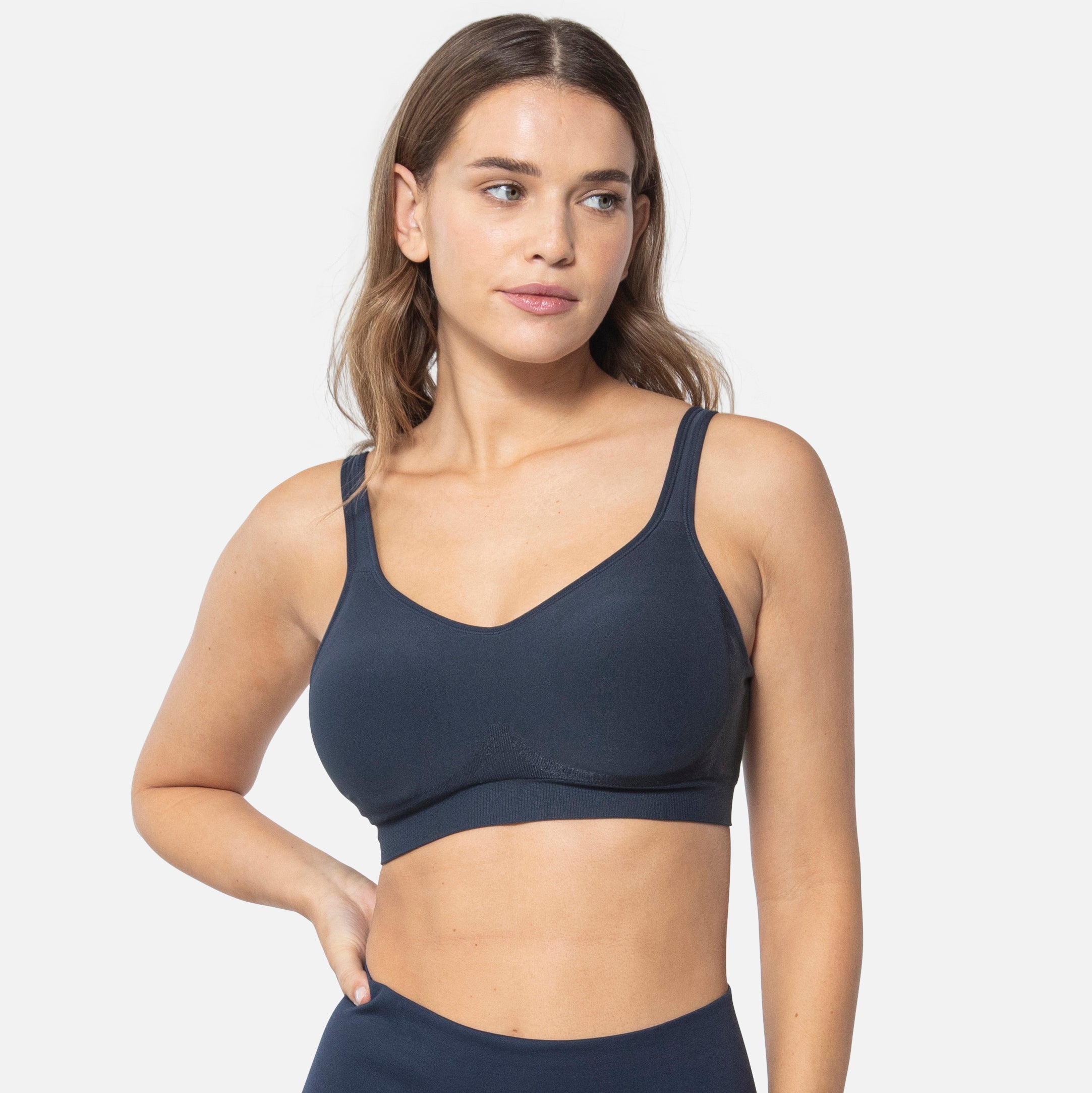 459 The Comfort Shaping Bra with Adjustable Straps