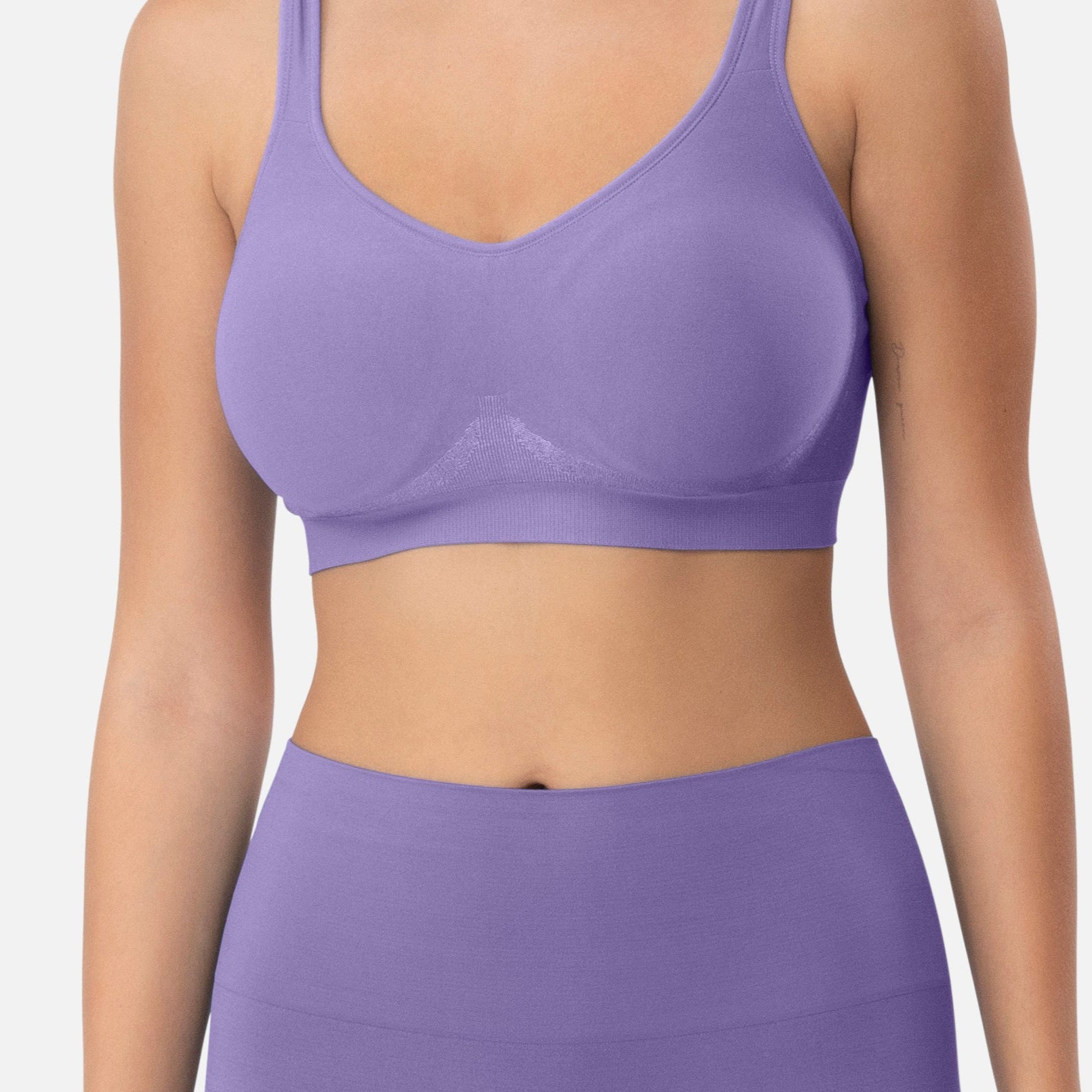 459 The Comfort Shaping Bra with Adjustable Straps