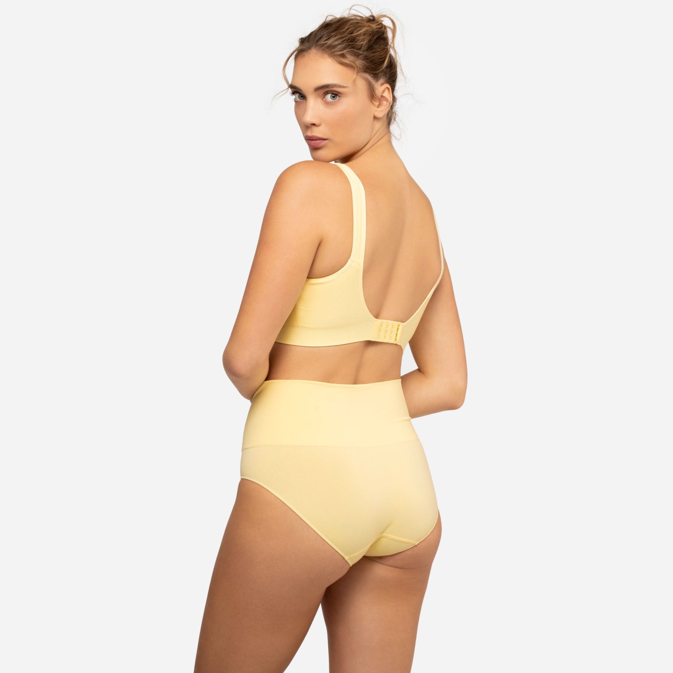 308 Smoothing At Waist Brief