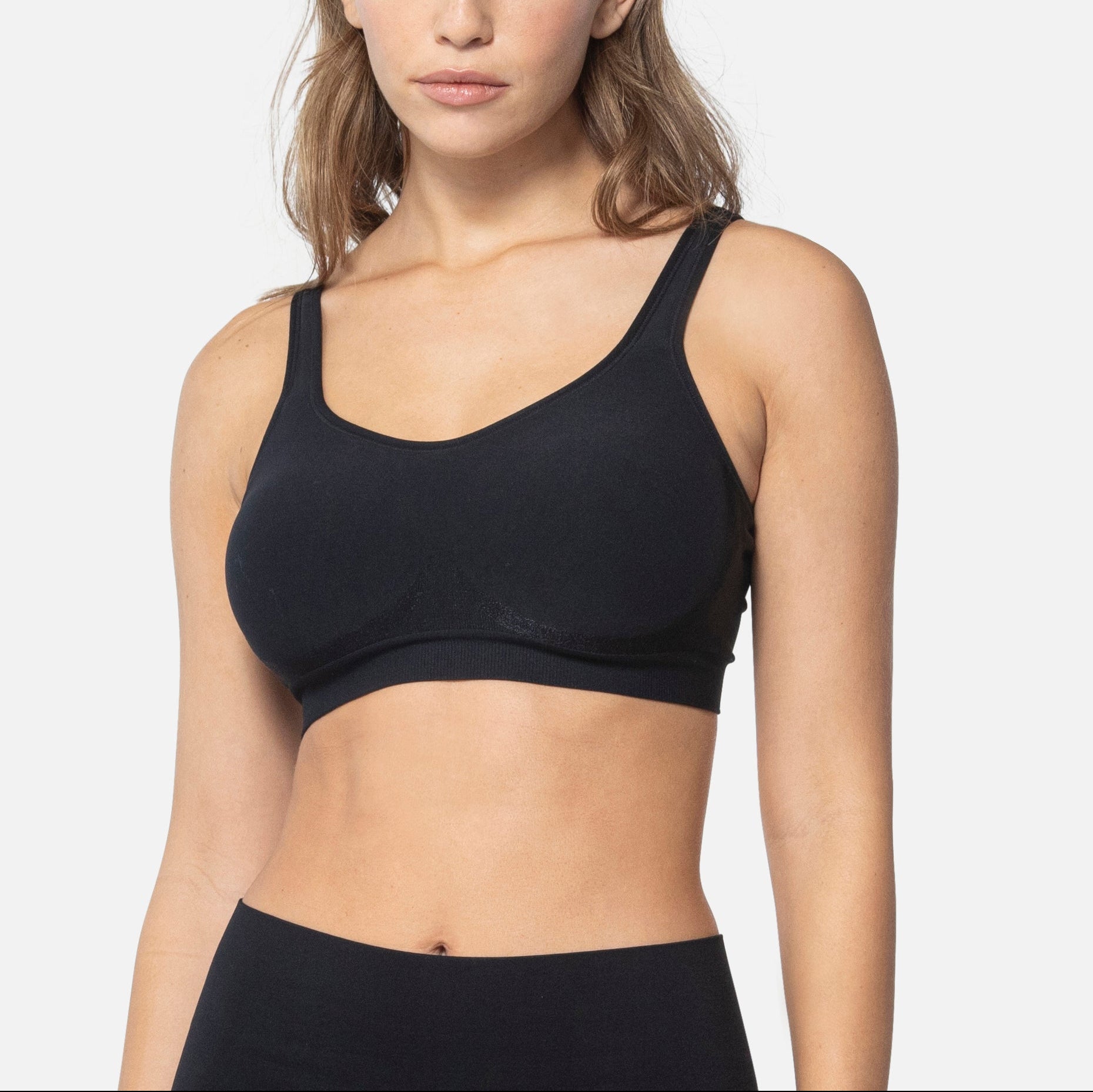 459 The Comfort Shaping Bra with Adjustable Straps