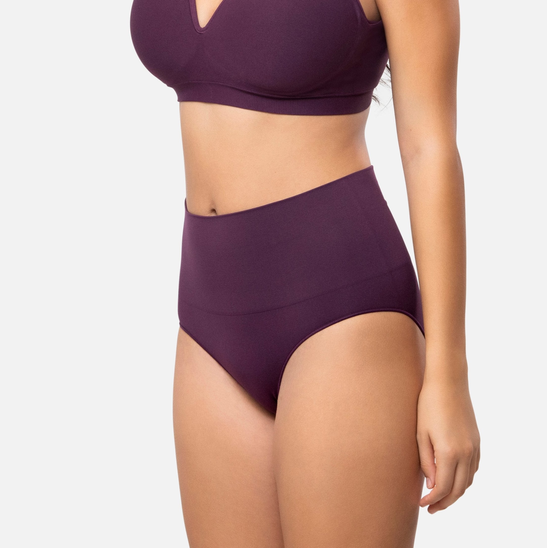 Smoothing At Waist Brief