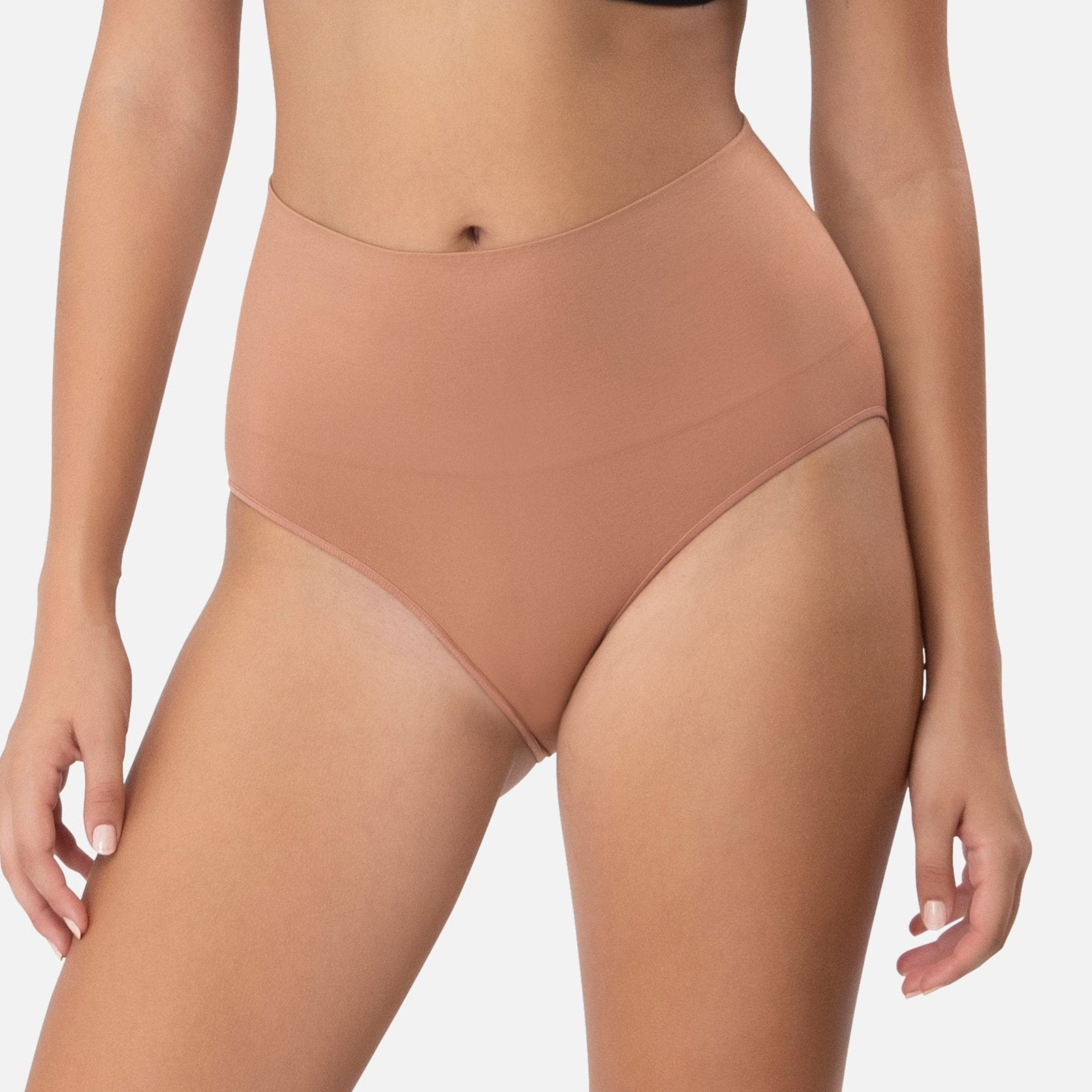 Smoothing At Waist Brief