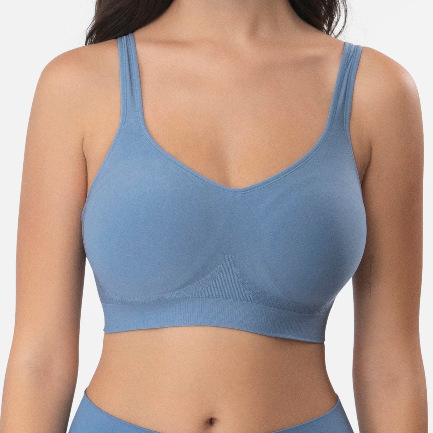 The Comfort Shaping Bra with Adjustable Straps