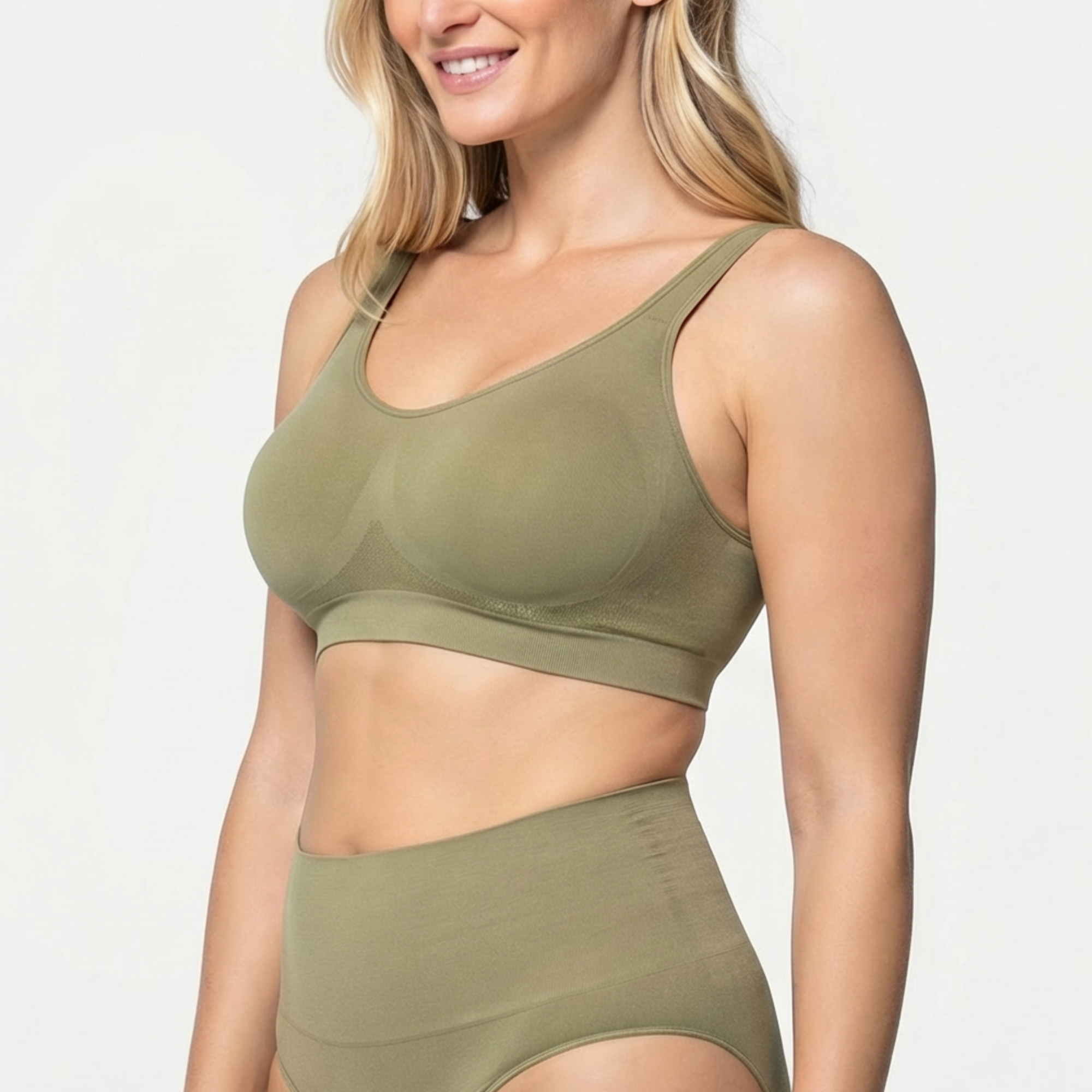 459 The Comfort Shaping Bra with Adjustable Straps