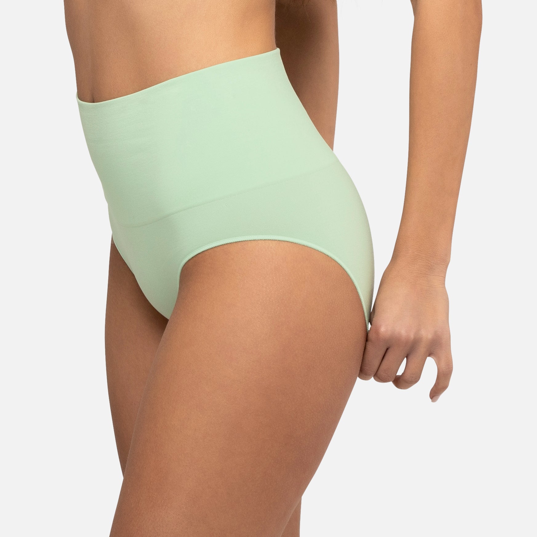 Smoothing At Waist Brief